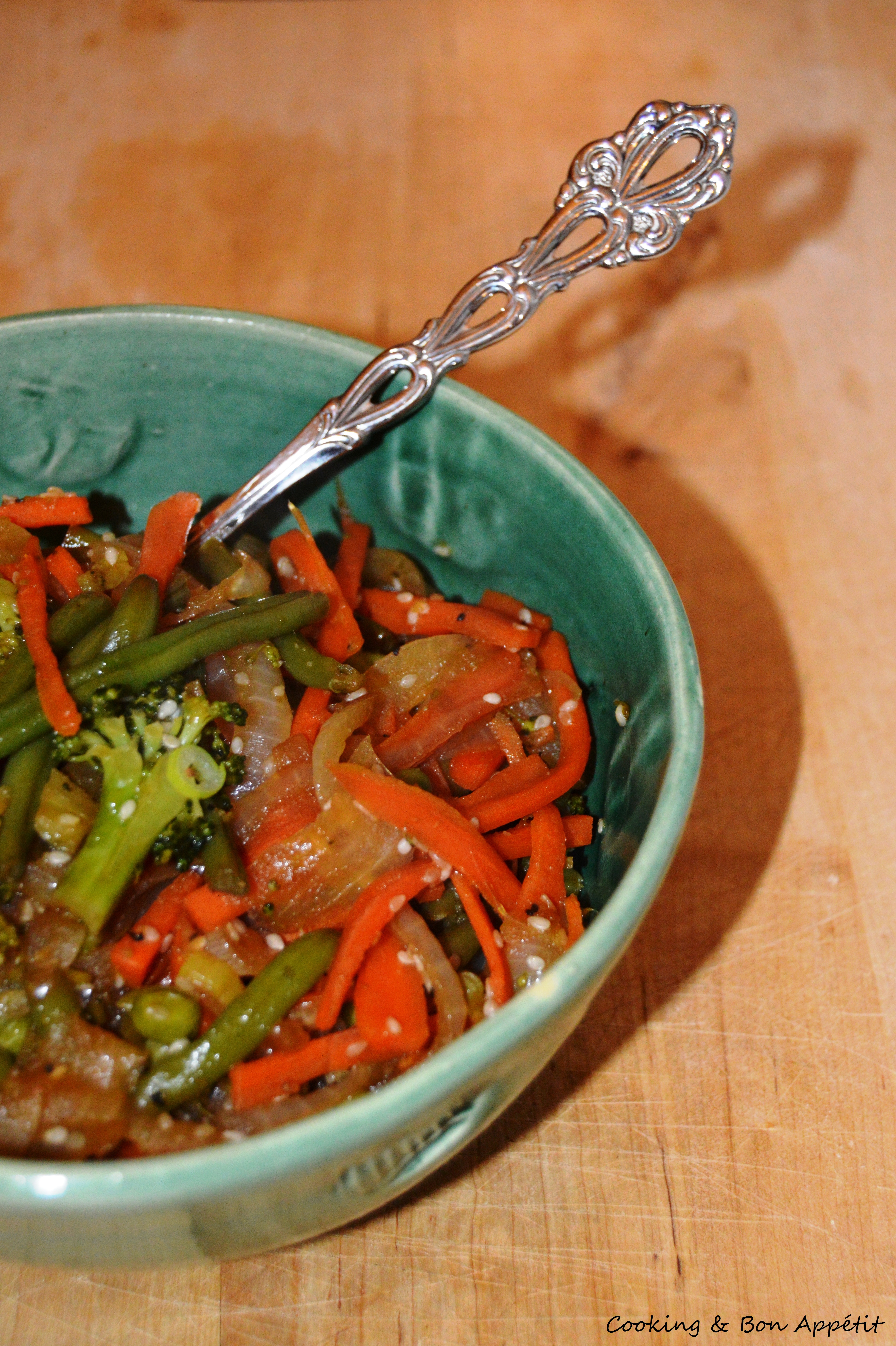 Jardinière de légumes au sésame façon wok • Cooking & Bon appétit
