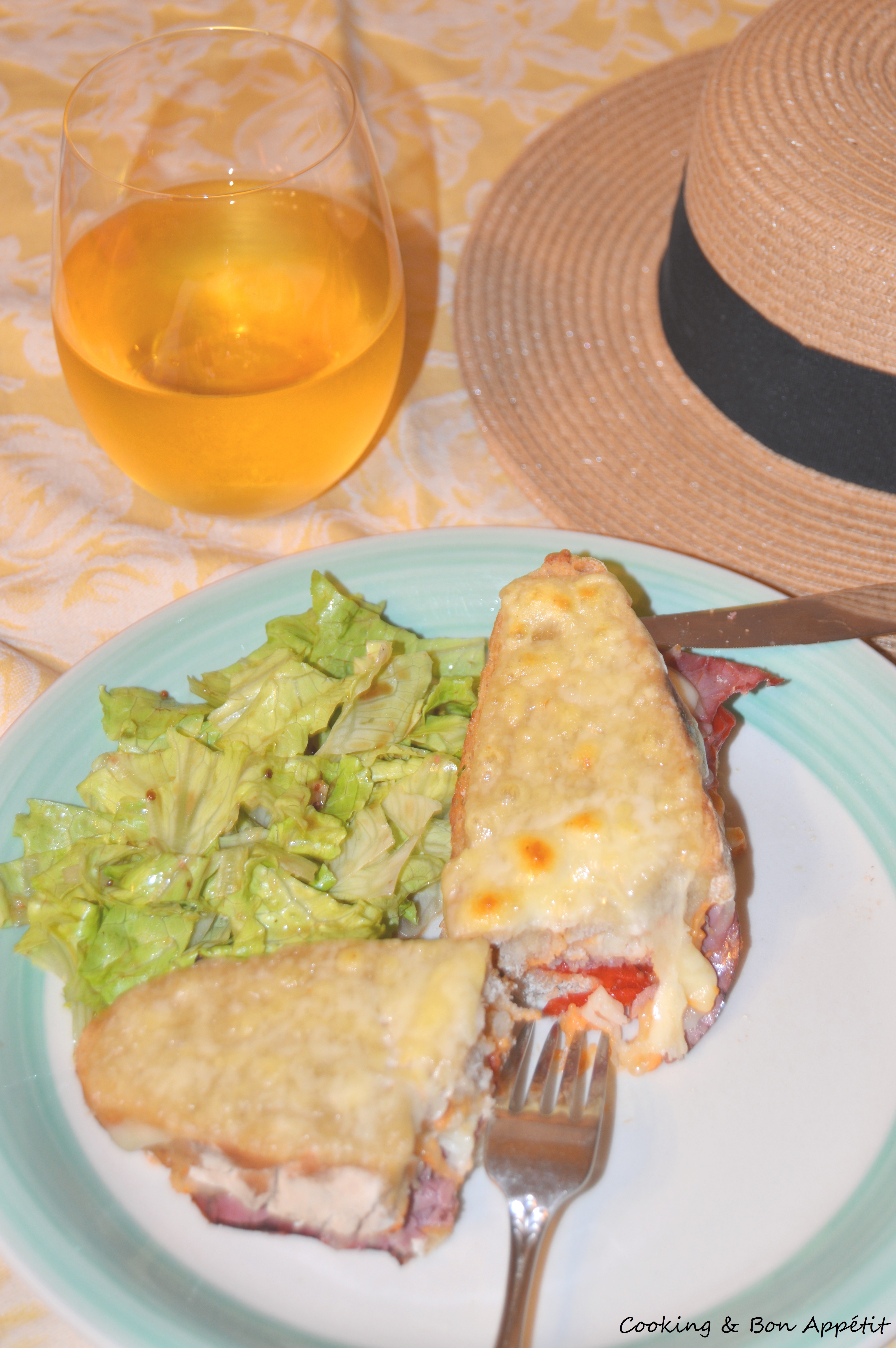 CroqueAméranéen sandwich pastrami, poivron, houmous • Cooking & Bon